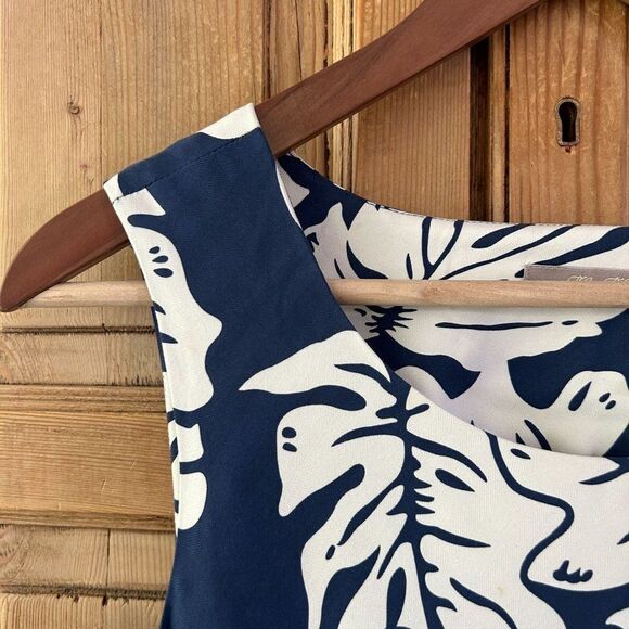 Hilo Hattie Women's Medium Navy Blue White Silk Hawaiian Dress Leaf Print‎ Tank - Picture 4 of 11